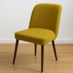 كرسى فندقى قطيفة